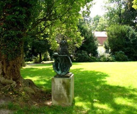 Hotel Garni Graf Von Oberg Lahstedt エクステリア 写真
