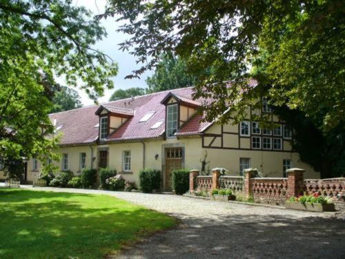 Hotel Garni Graf Von Oberg Lahstedt エクステリア 写真